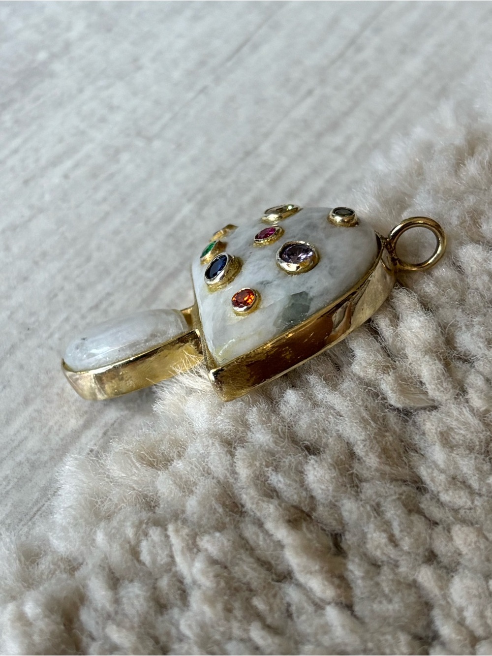 Mushroom Pendant Necklace Gold Pleated - Picture 2 of 6